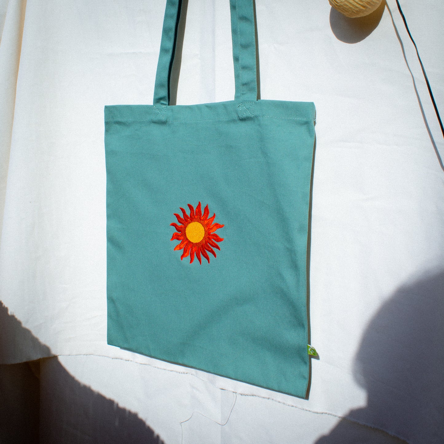 SUN tote /sage/