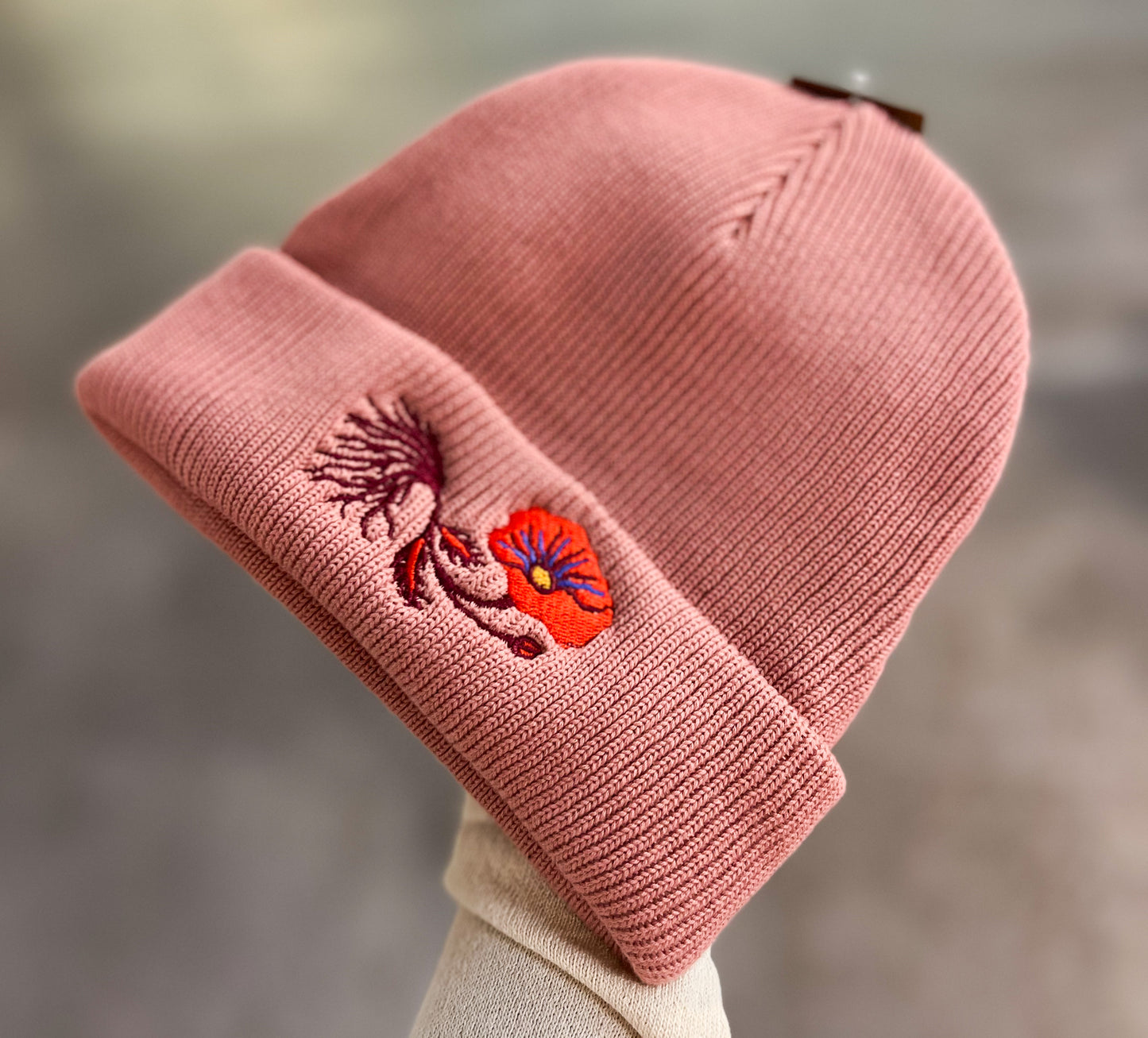 POPPY POWER beanie /beige pink/