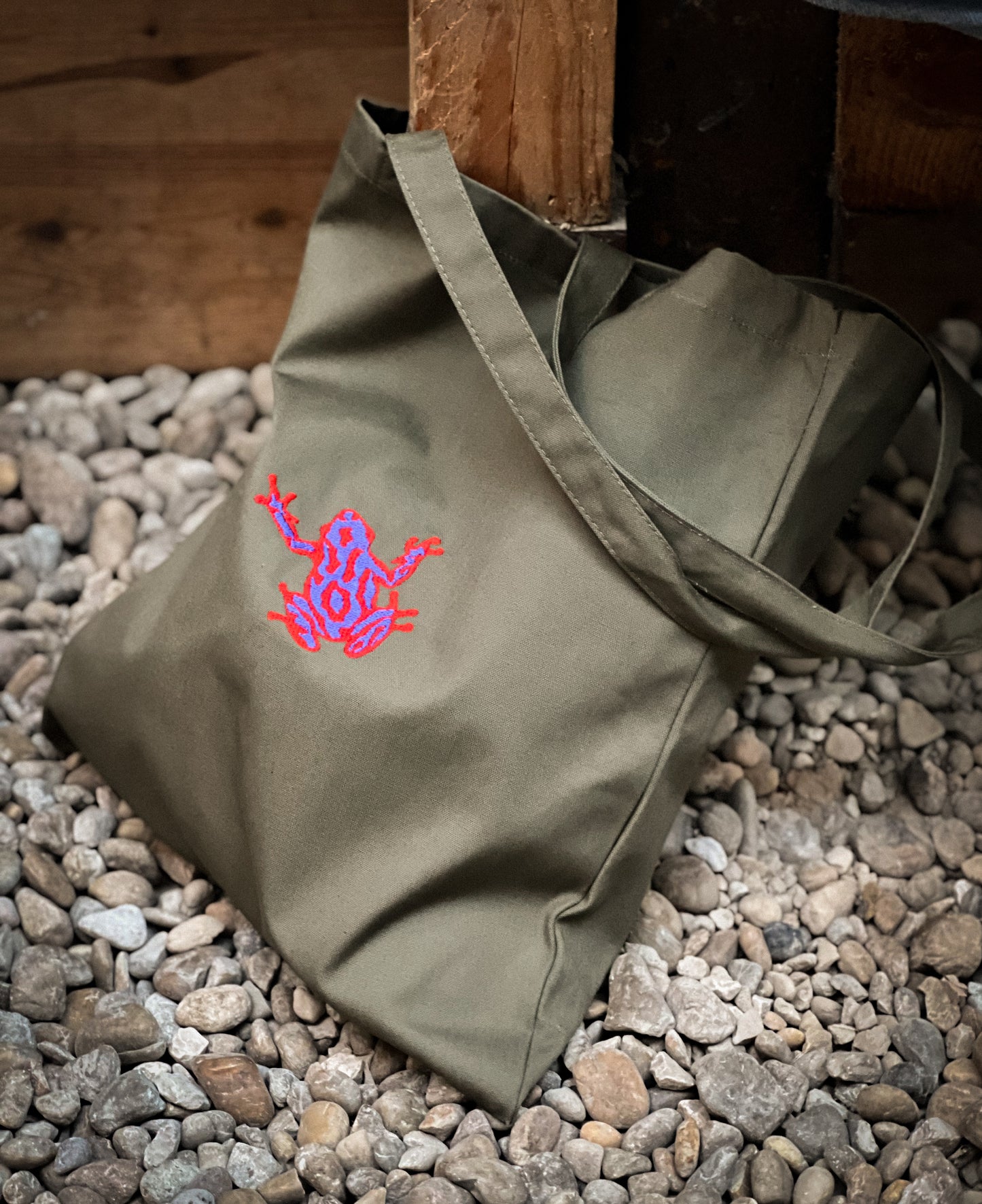 DART FROG tote /olive green/