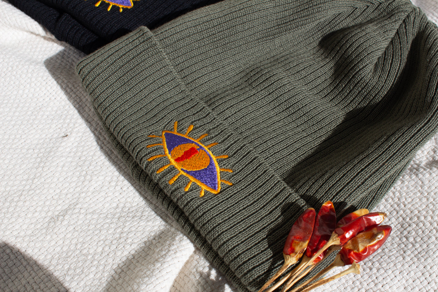 CHILI EYE beanie /olive green/