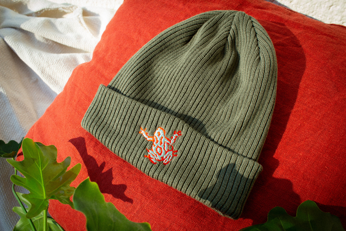 DART FROG beanie /olive green/