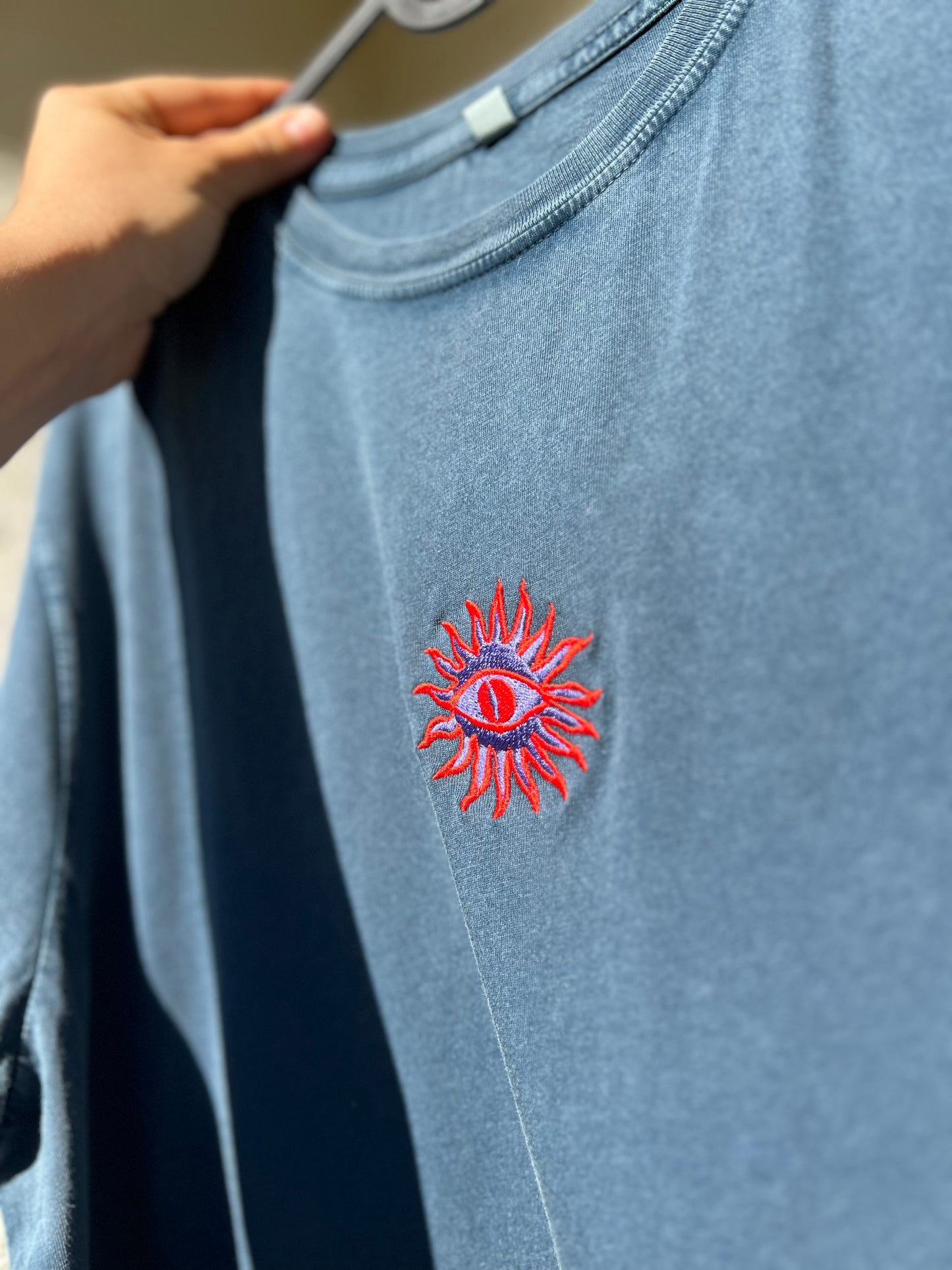 WILD unisex tee /dusty denim blue/