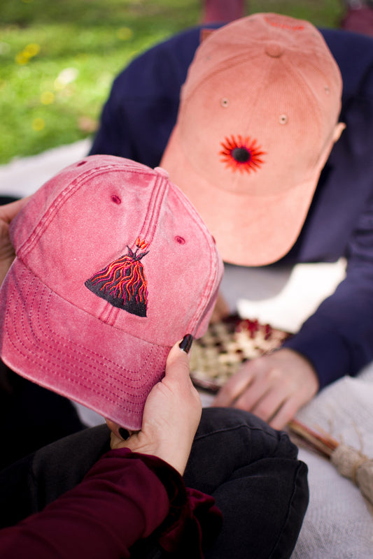 VOLCANIC BLOOMING bluncap /dusty red/